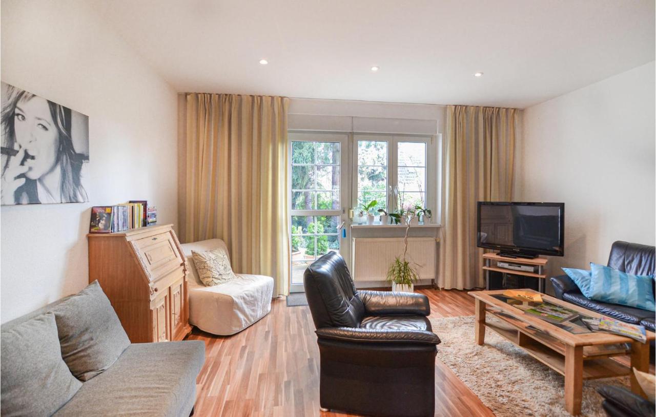 2 Bedroom Lovely Home In Berlin Exteriör bild