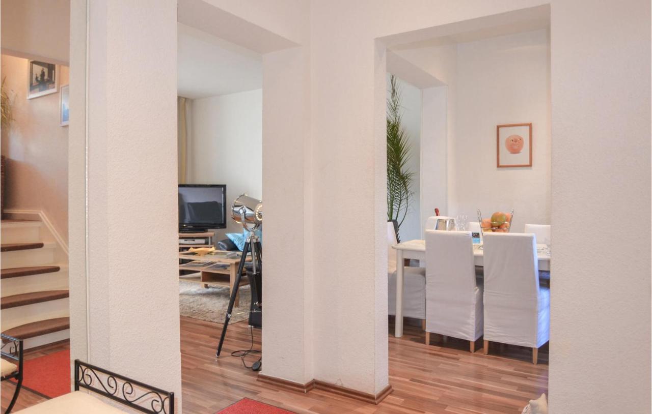 2 Bedroom Lovely Home In Berlin Exteriör bild
